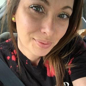 Meet your Posher, Alisha